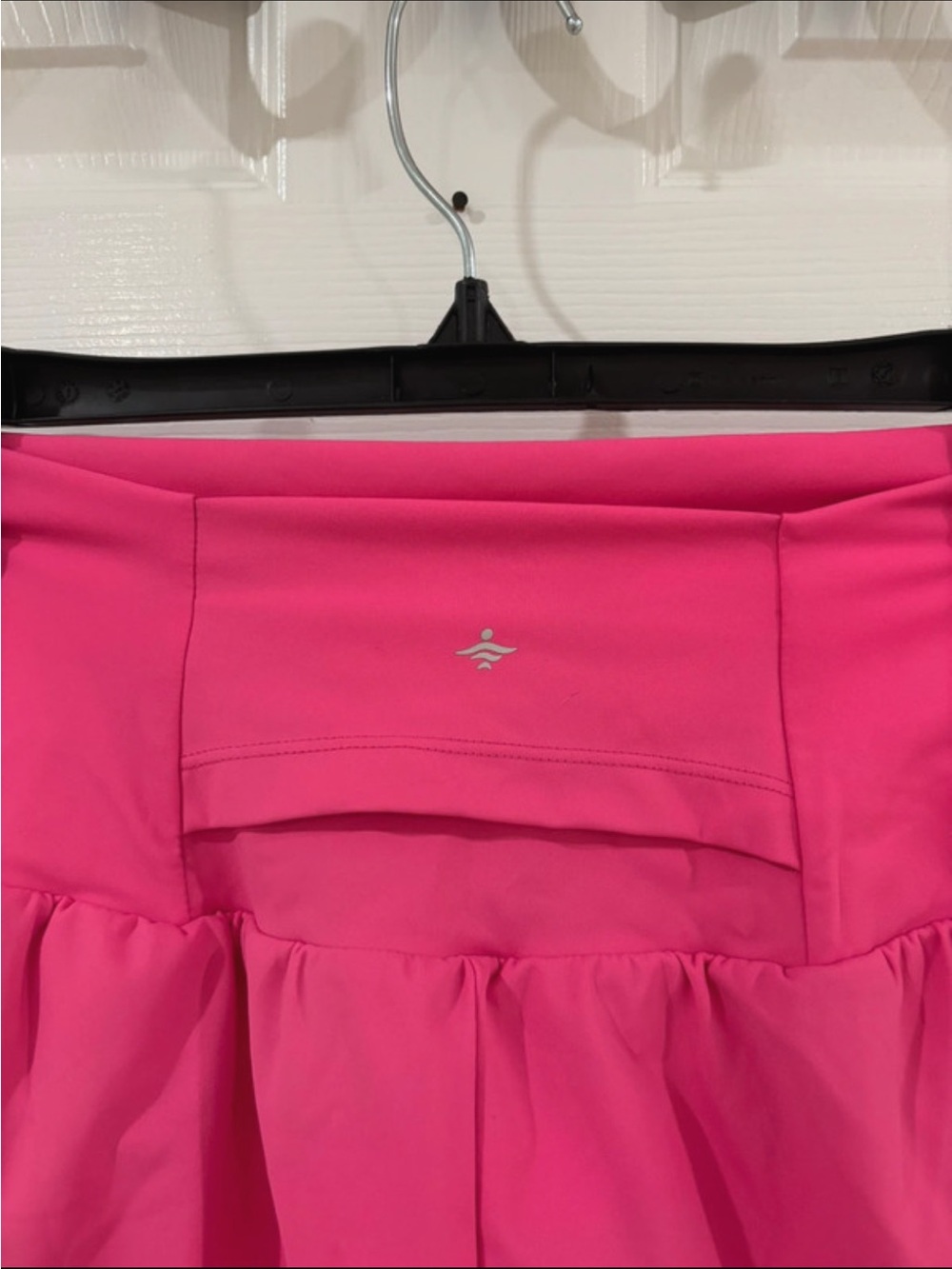 Halara Airy Flow Shorts S Long - Picture 4 of 5